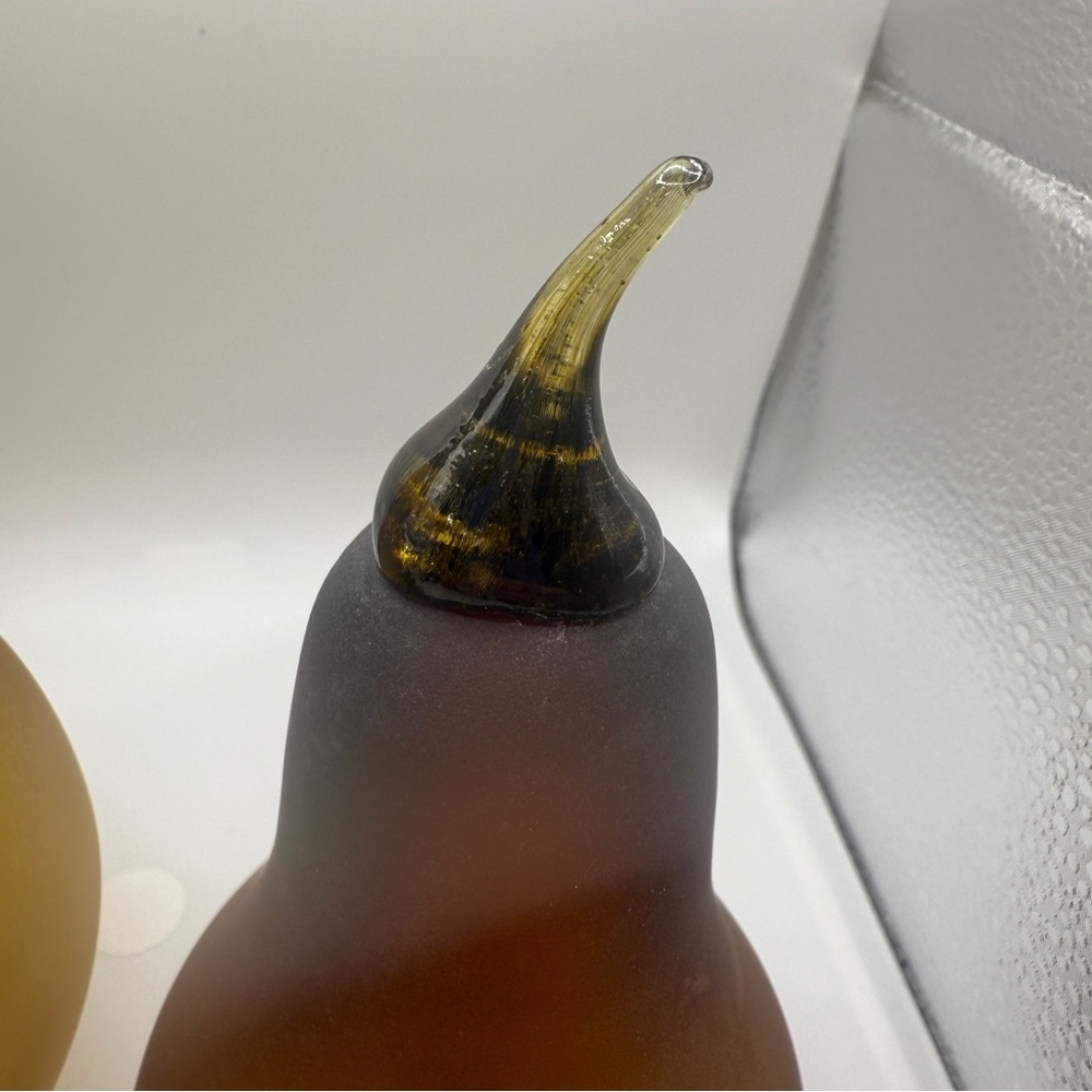 Elegant Glass Pear Sculpture Set - Amber and rust

Art deco - Picture 5 of 8